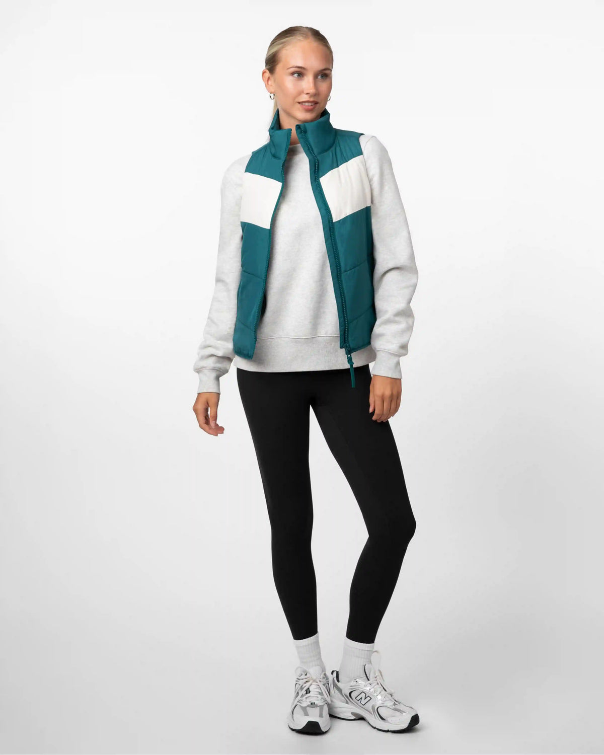 Cisco Insulated Vest | The Sunset Block - Midnight Green/Ivory